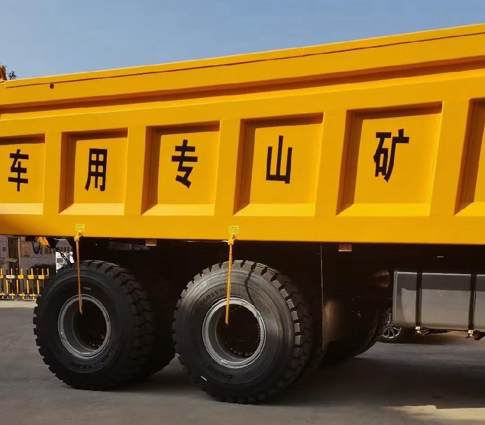 矿卡车轮：专为严苛矿区环境打造的坚固之轮